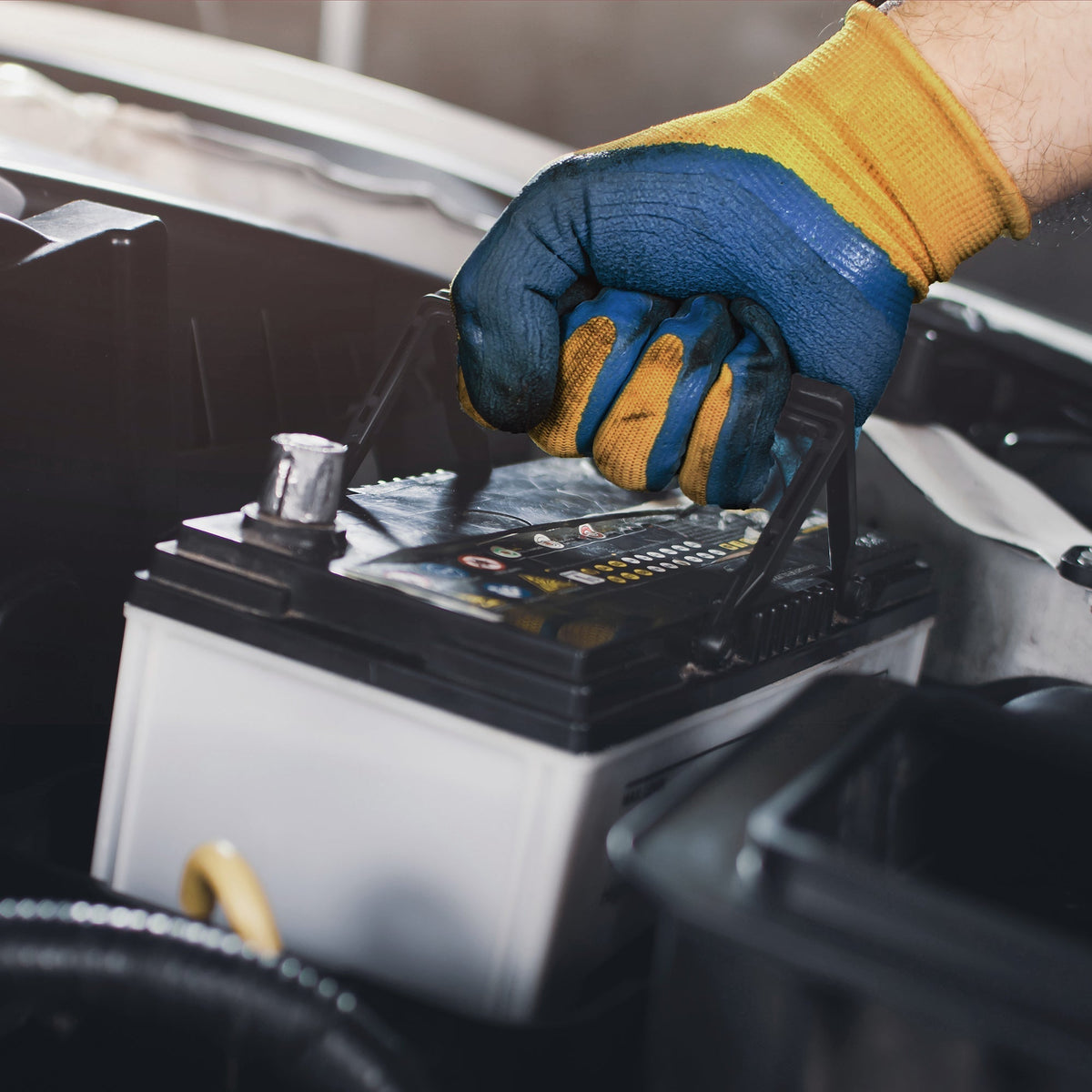 How to Prolong Your Car Battery Life | 4LifetimeLines