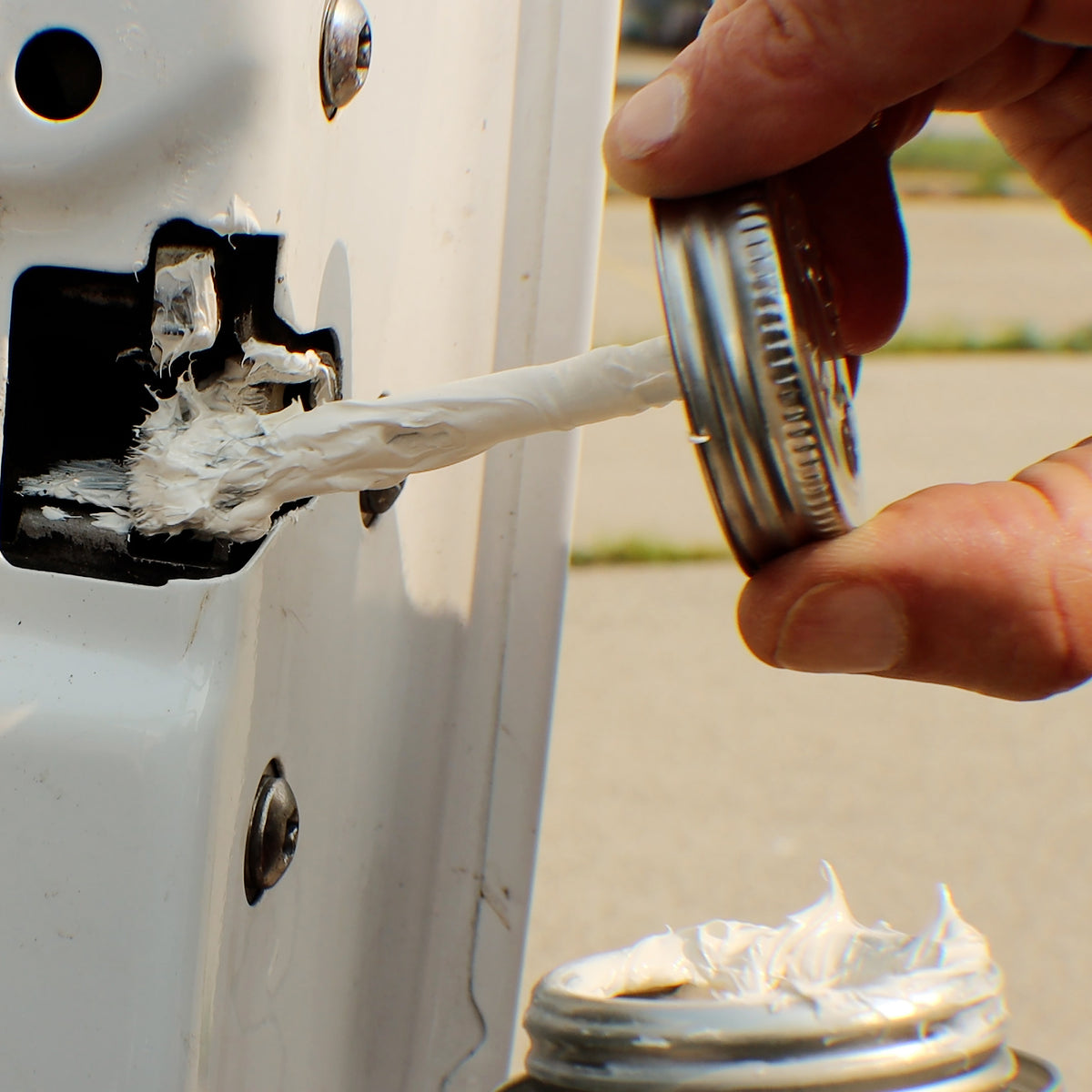Industrial White Lithium Grease - Brush Top
